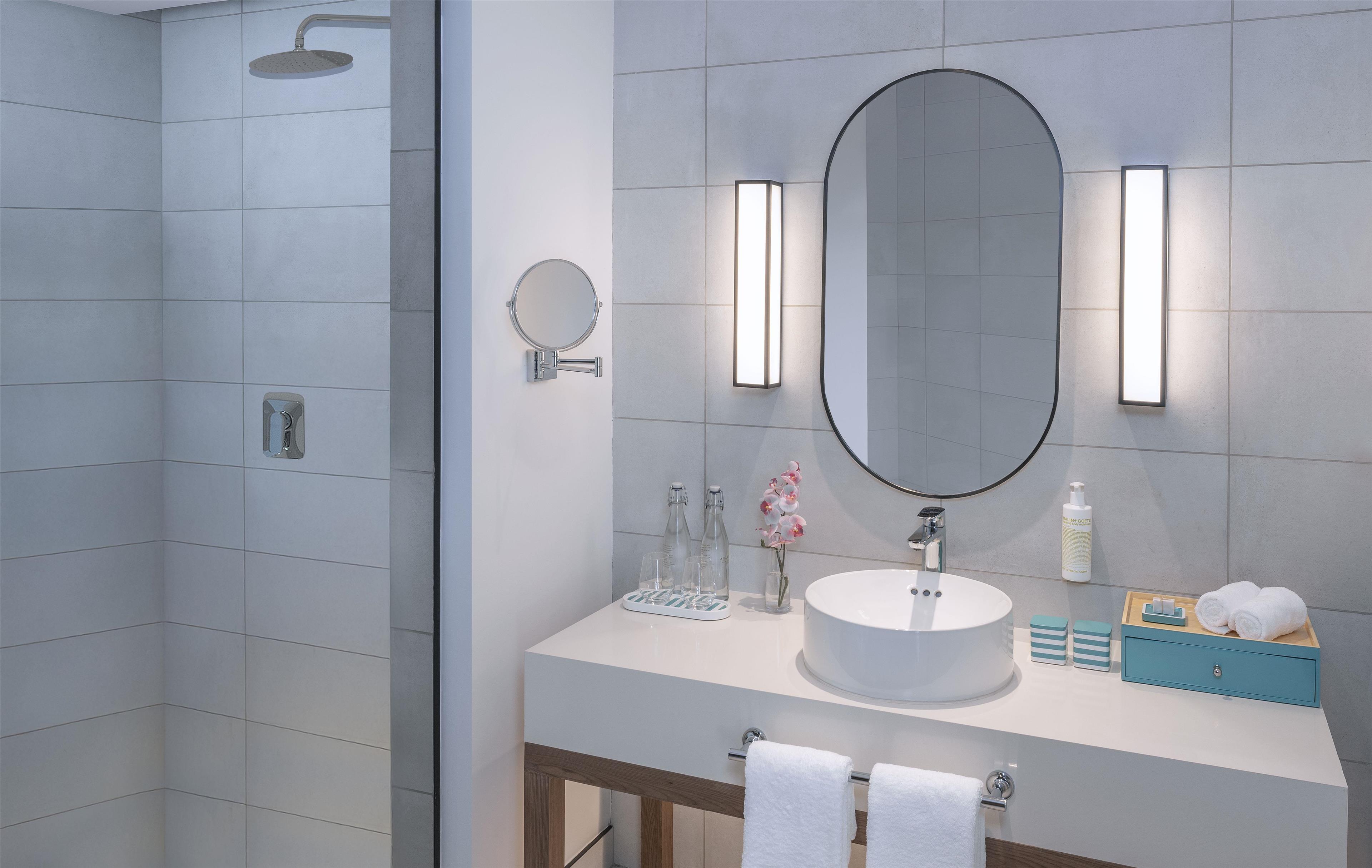 غرفة بريميوم، Avani Plus Barbarons Seychelles Resort 2/3