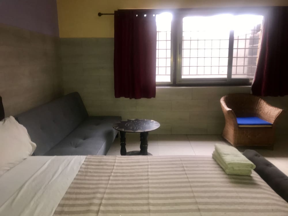 Omanye Lodge 38/50