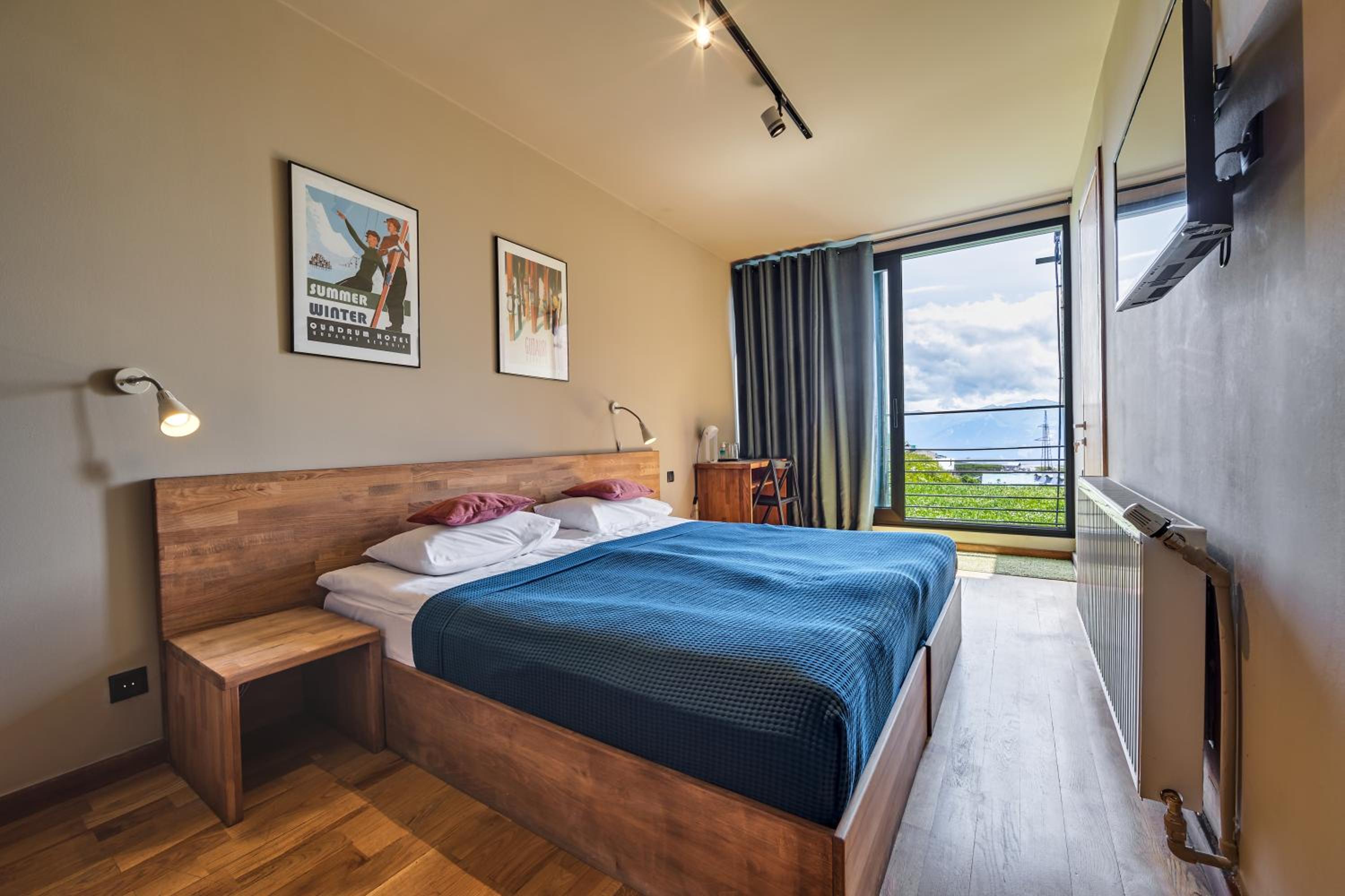 Double Room: