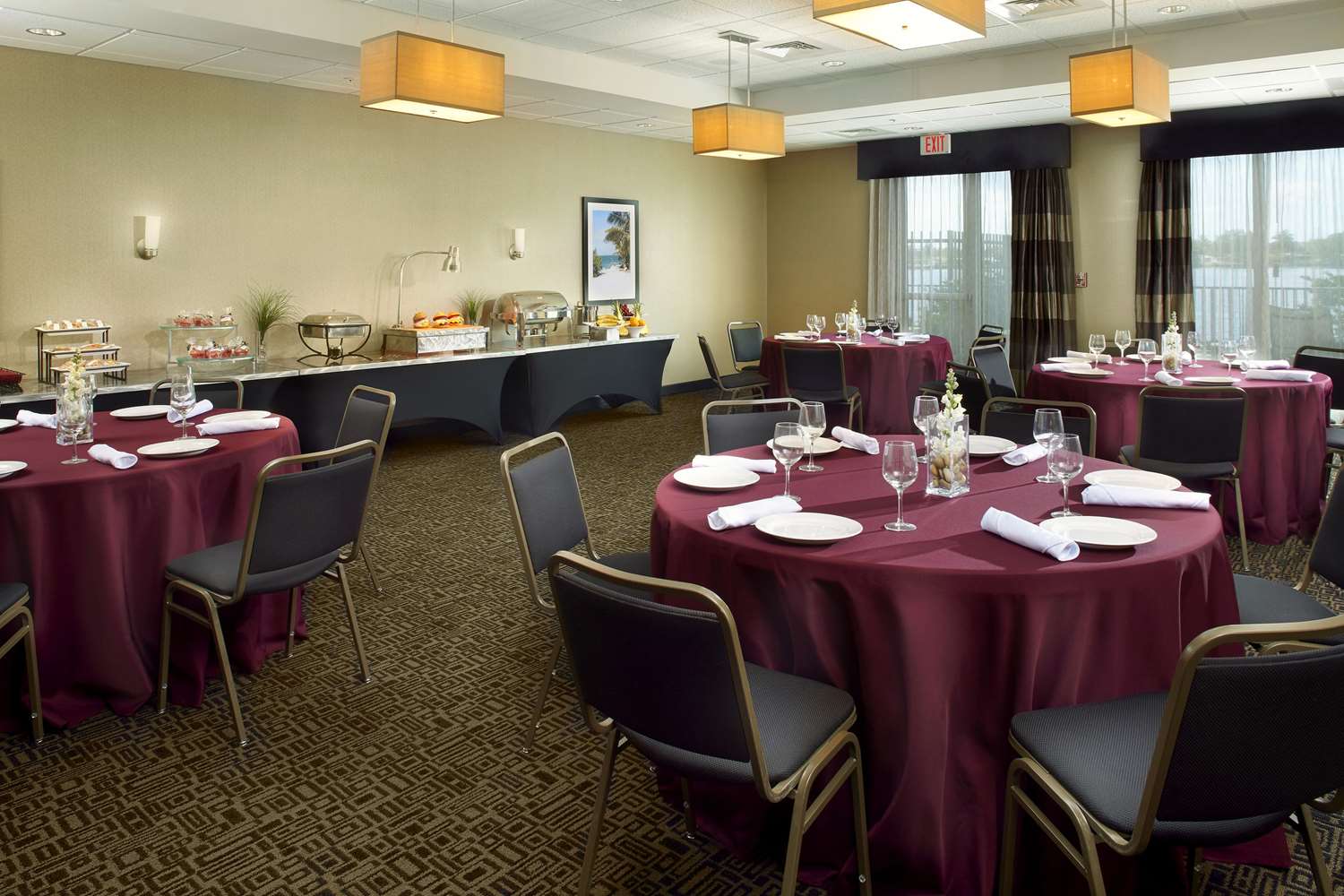 restaurant cafeteria