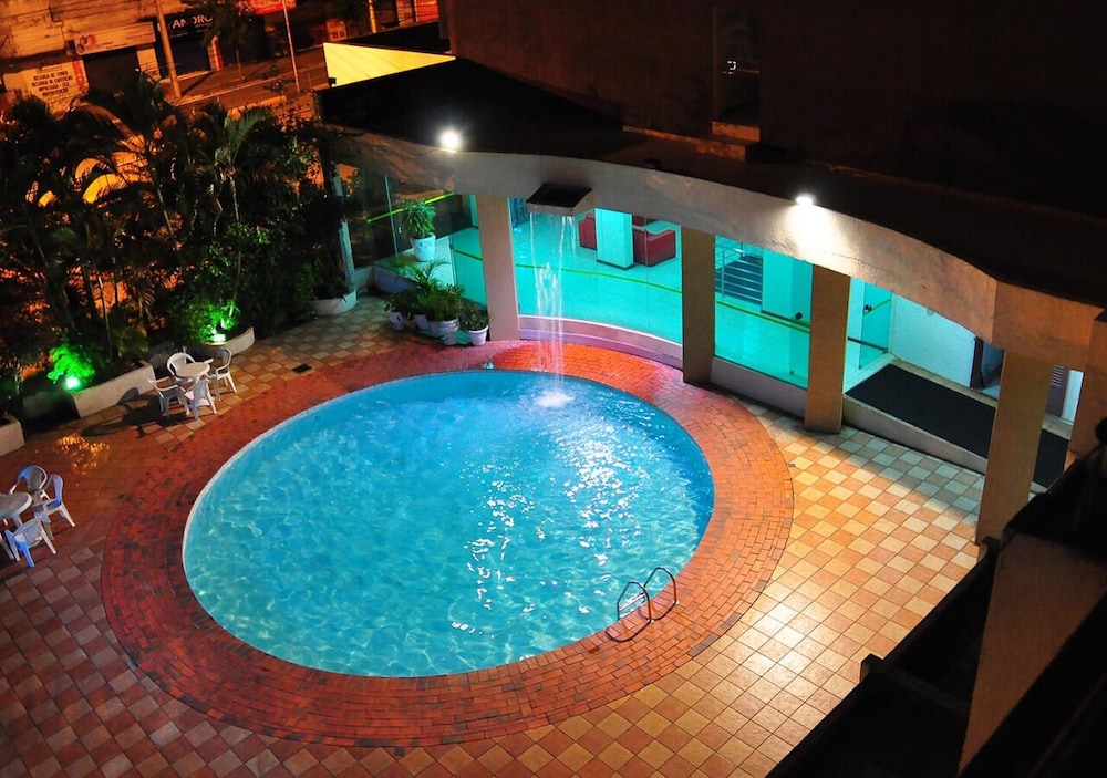 Biss Inn Hotel 51/57