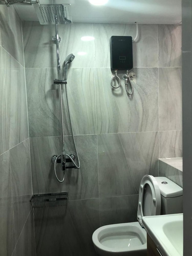 Cebu Hostel 61/64