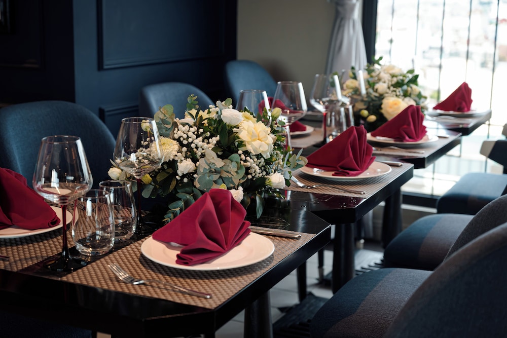 Champton Hanoi Hotel 48/63