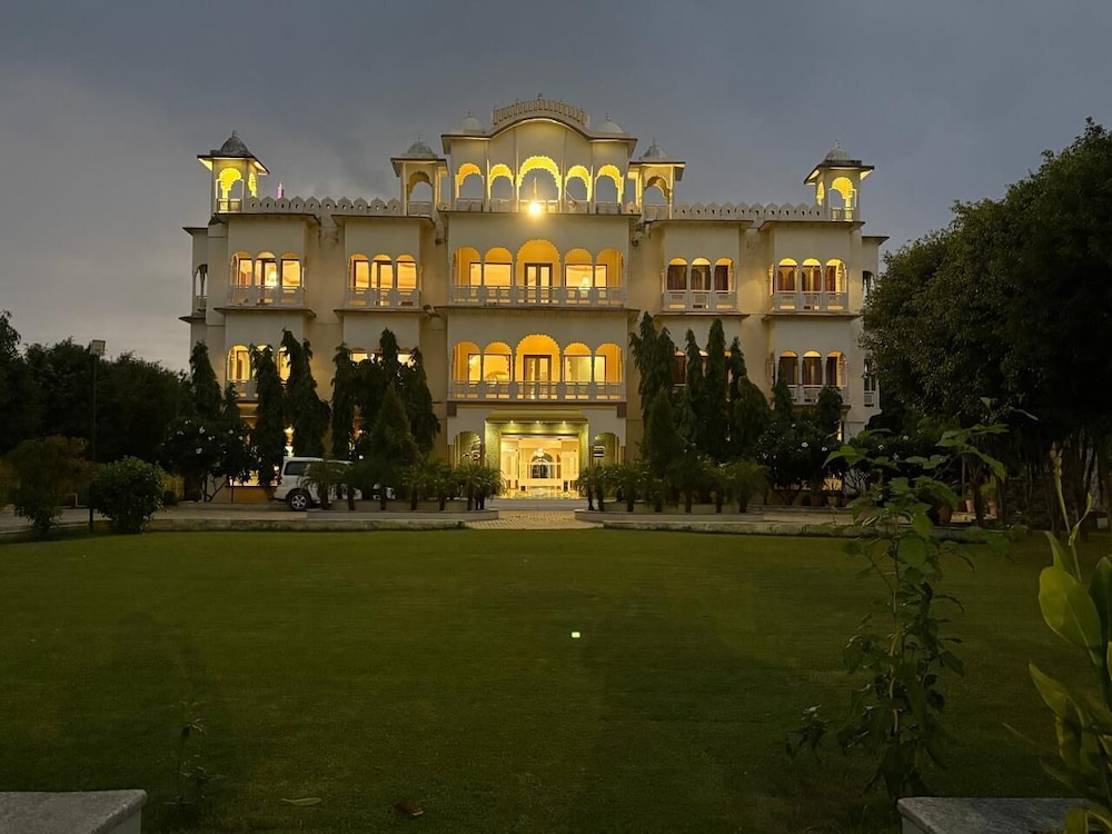 Regenta Resort Bharatpur 1/42