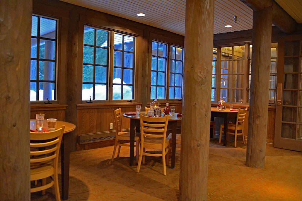 National Park Inn 44/50