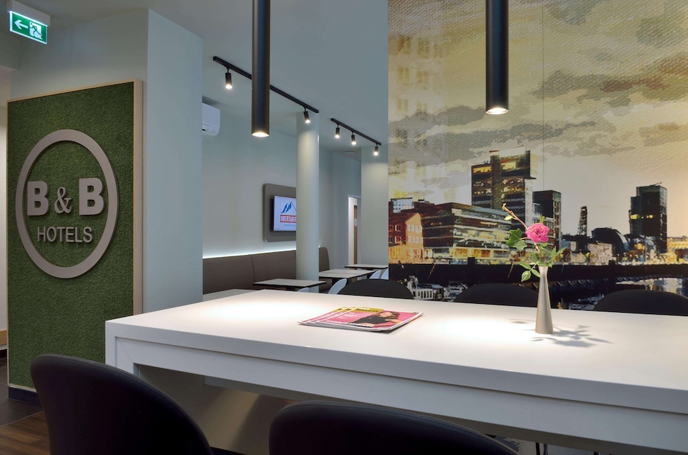 B&B Hotel Dusseldorf-City-Sued 40/49