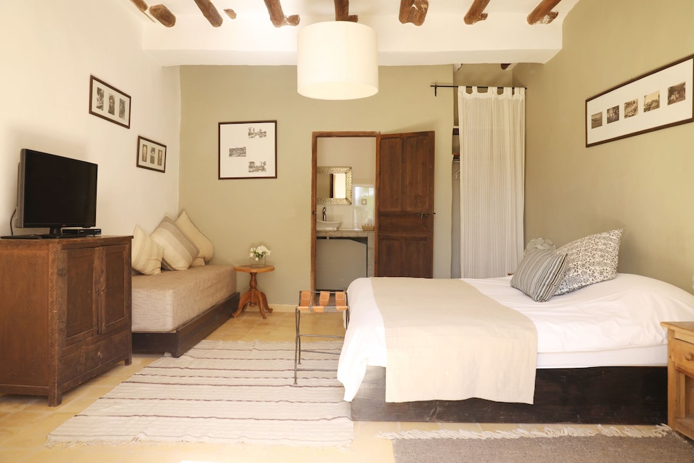 Le Petit Hotel du Flouka 7/50