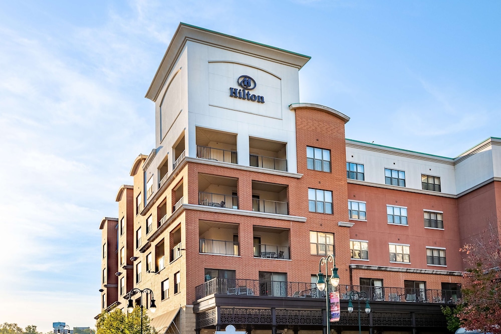 Hilton Promenade At Branson Landing in BRANSON - MO