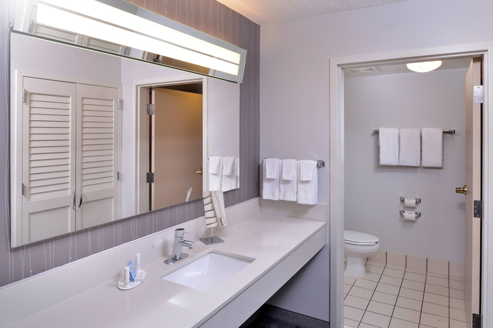 Courtyard By Marriott Decatur 45/50