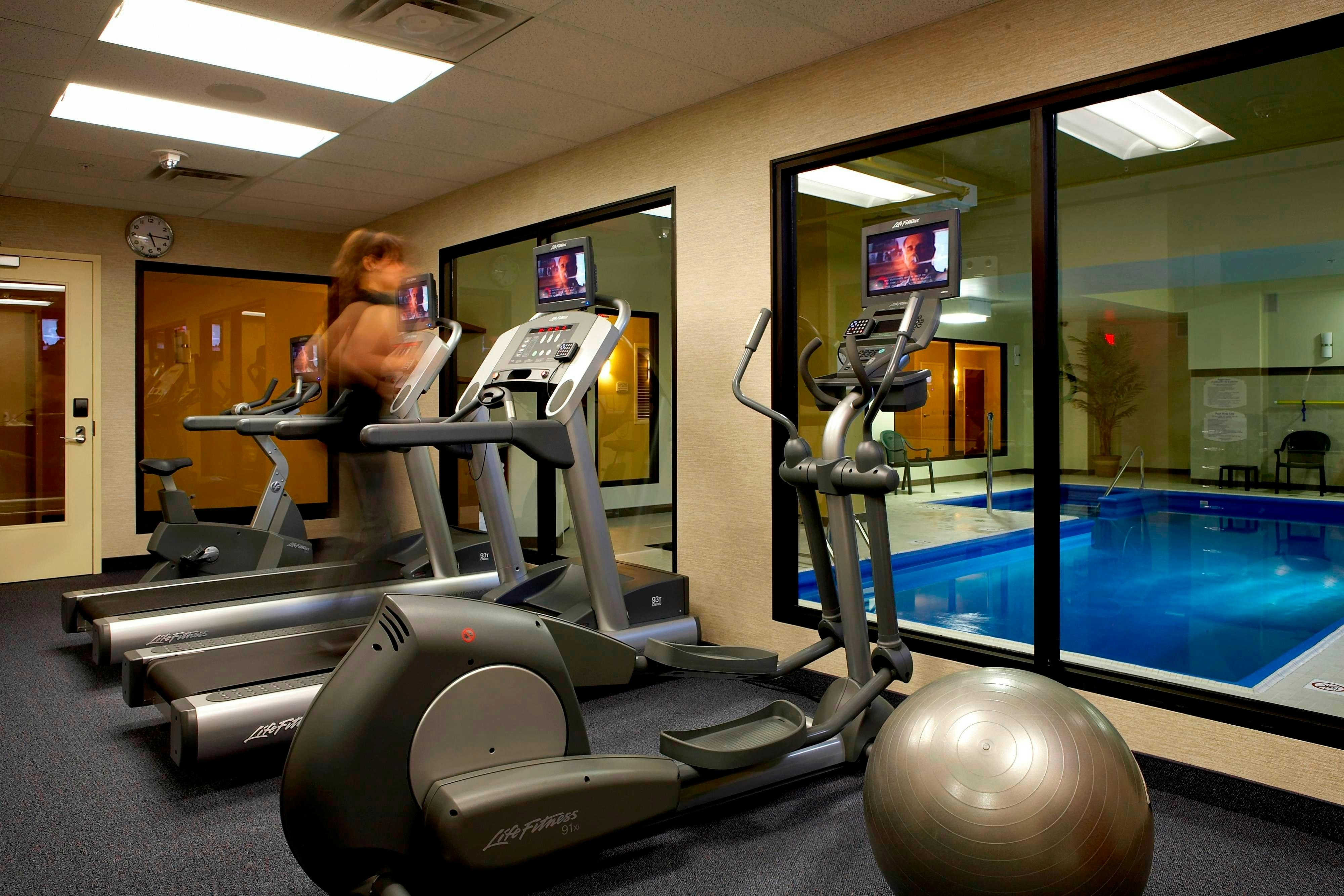 Fairfield Inn Suites Montreal Airport 13/30