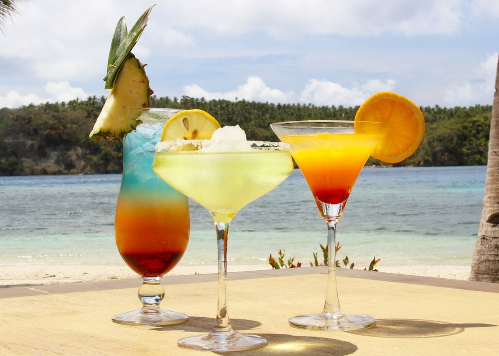 Fridays Puerto Galera 56/90