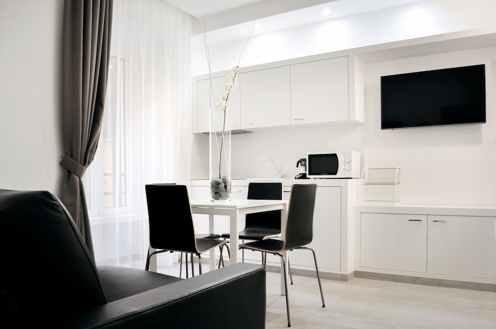 Lhp Suite Termini 17/21