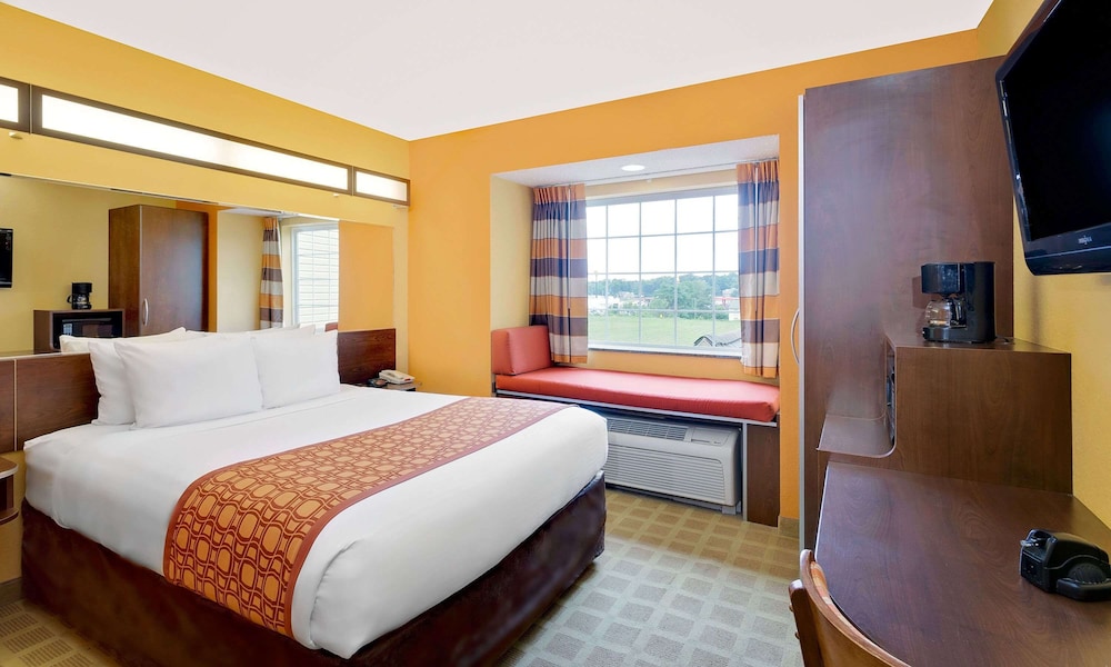 Microtel Inn & Suites by Wyndham Princeton 13/27