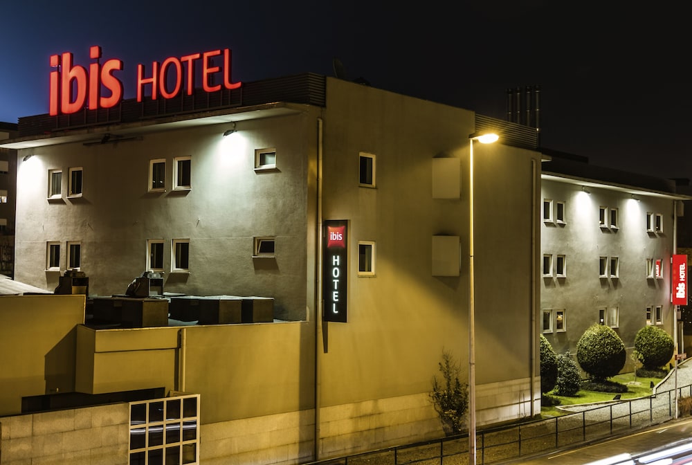 Ibis Guimaraes 2/73