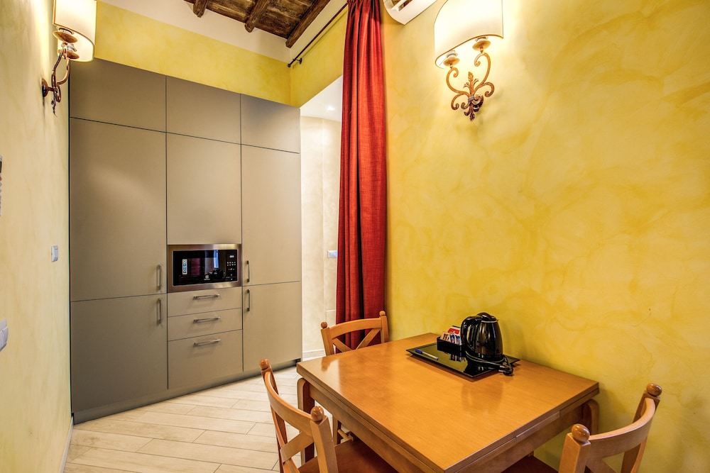 Hotel Residenza San Calisto 42/61