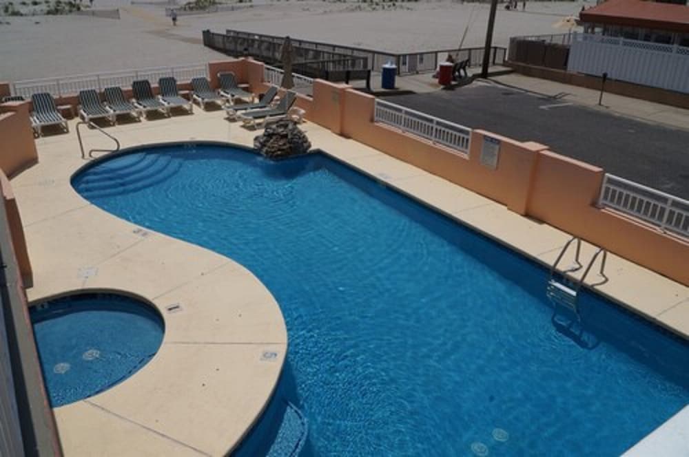 Beau Rivage Beach Resort 3/58