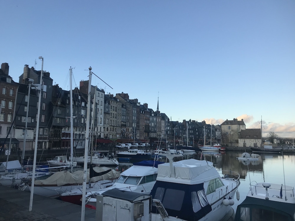 Premiere Classe Honfleur 46/66