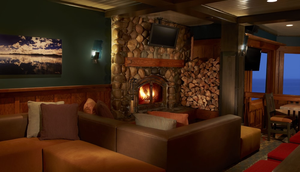 Sunnyside Restaurant &amp; Lodge 16/43