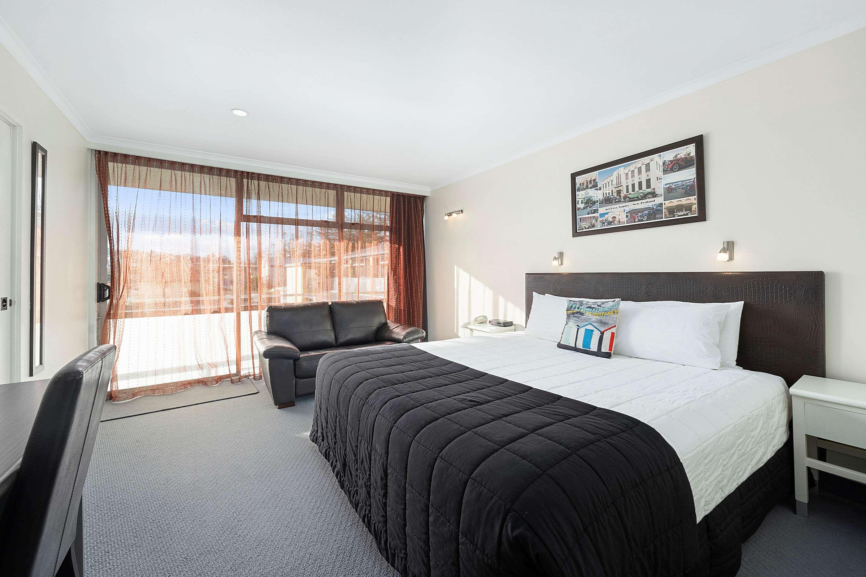 Upgrade, King Bed