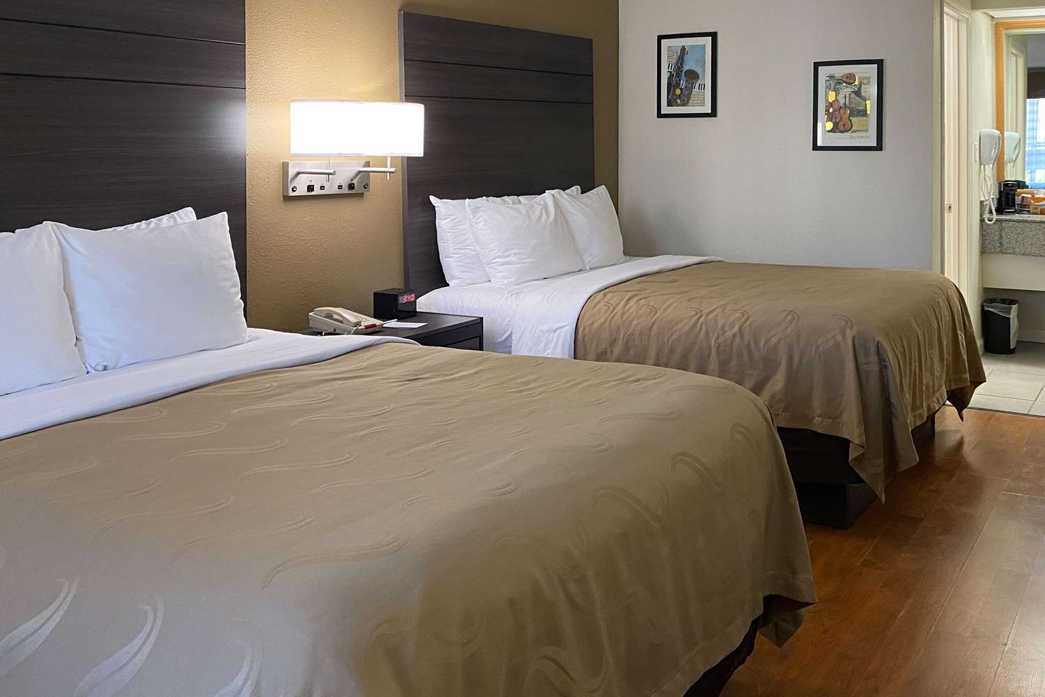 ROOM, 2 QUEEN BEDS