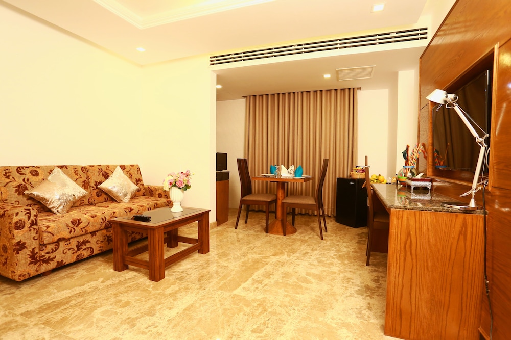 MARINO ROYAL HOTEL 45/63