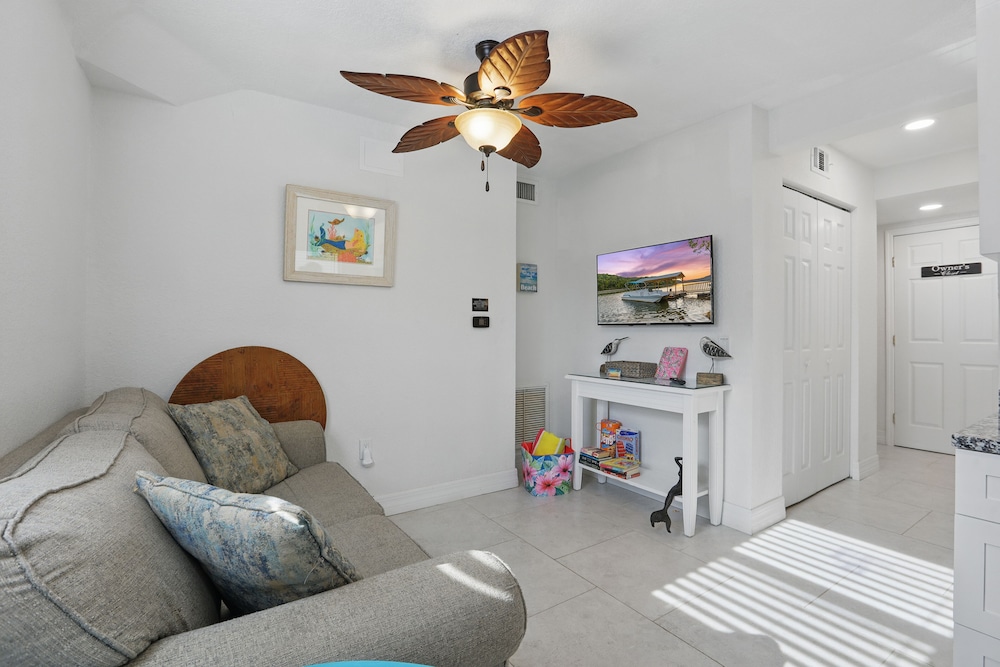 Coco Sands Beachside Cottages 38/63