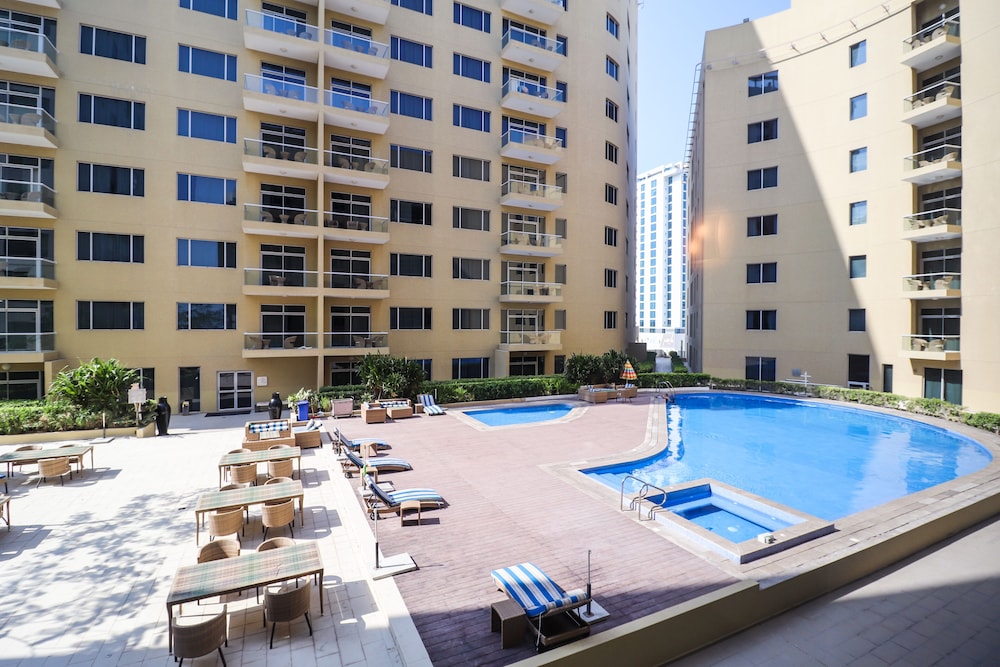Gulf Suites Hotel Amwaj 46/50