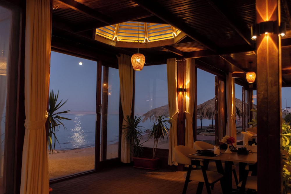 Bedouin Moon Hotel 31/50