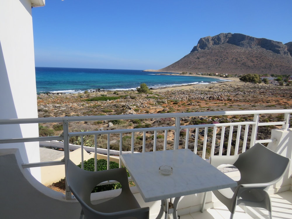 Blue Beach Villas Apartments 51/61