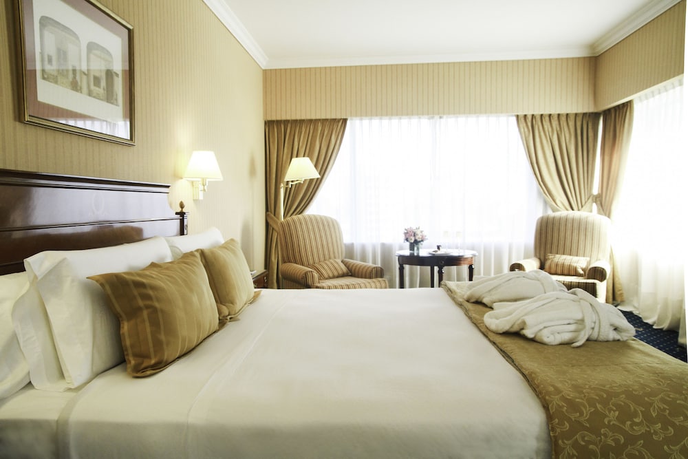 Hotel Emperador Buenos Aires 11/50