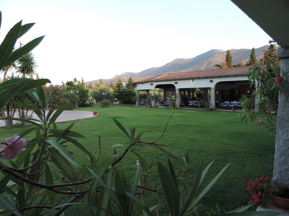 Hotel Domu Incantada 2/50
