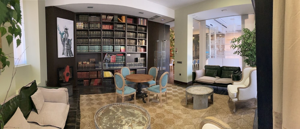Hotel AR Isabel de Farnesio 33/47