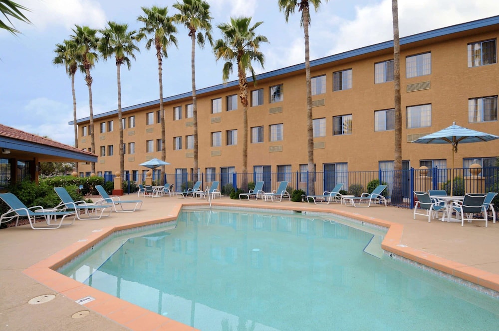 Days Inn & Suites by Wyndham Mesa Near Phoenix 3/36