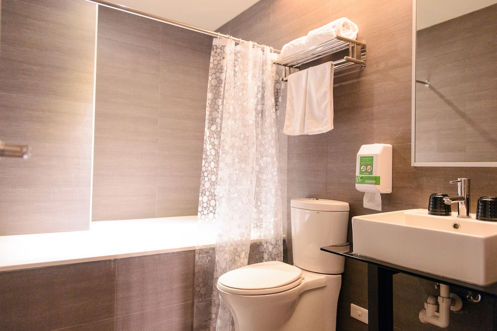Kiwi Express Hotel-Taichung Station Branch Ii 55/60