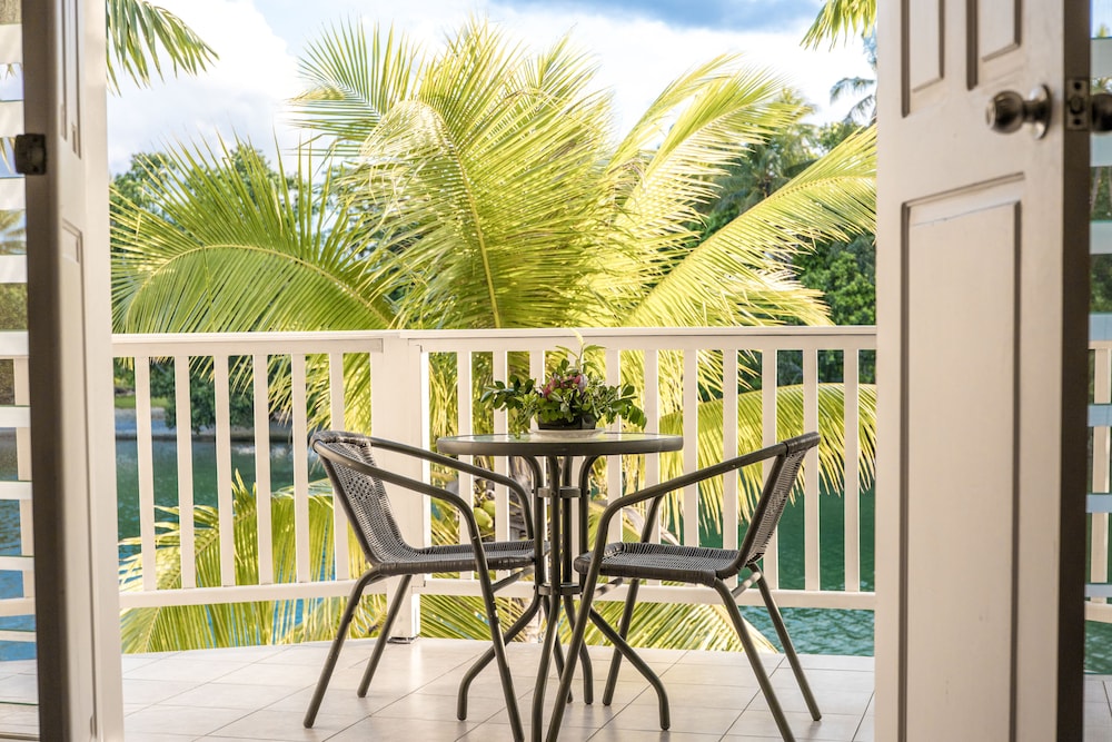Tropicana Lagoon Resort 43/46