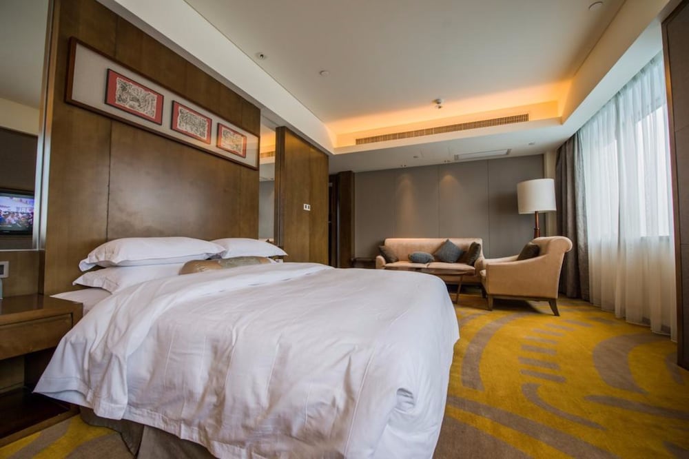 Maya Gleetour Hotel Wuhan OCT 10/50