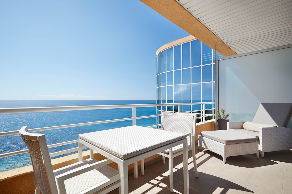 Le Meridien Beach Plaza 61/75