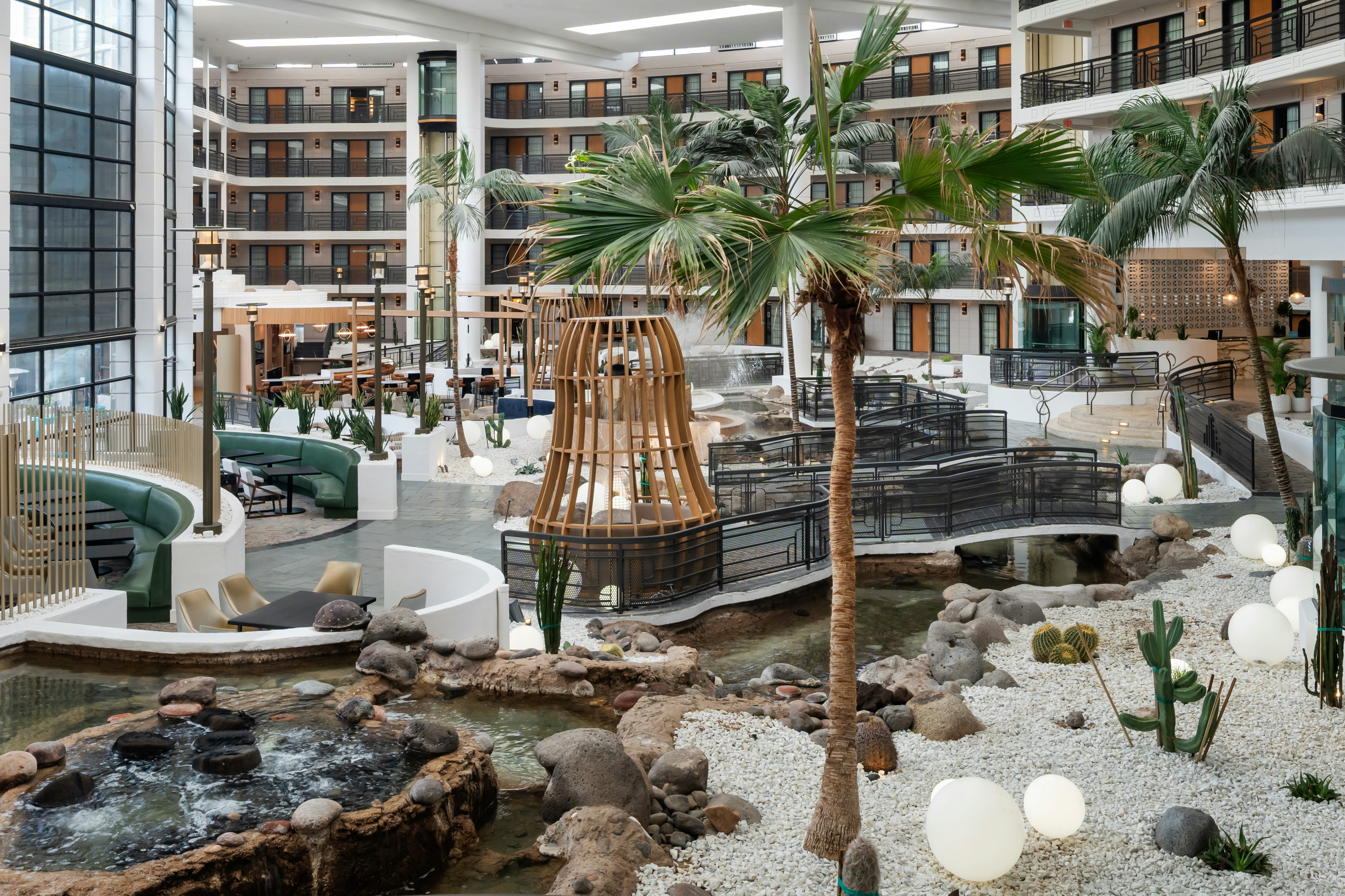 Embassy Suites by Hilton Phoenix Biltmore 37/45
