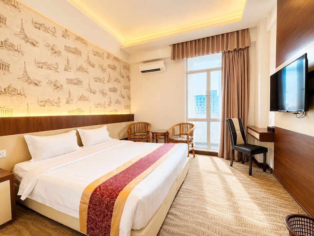 DELUXE, DOUBLE BED