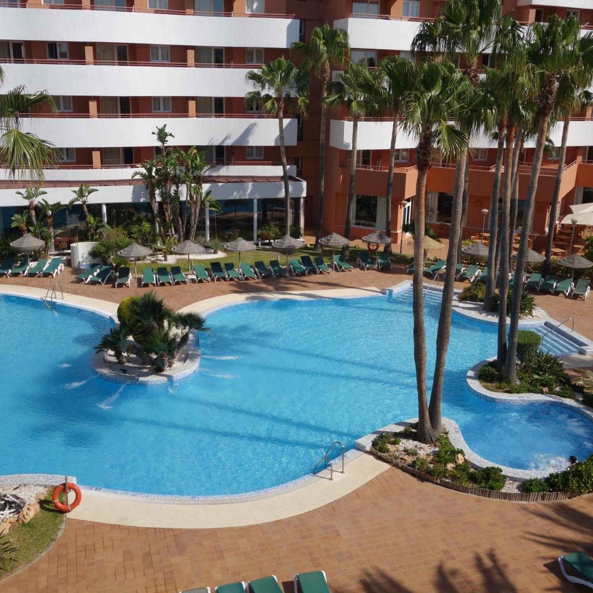 Apartahotel Arena Center 55/58