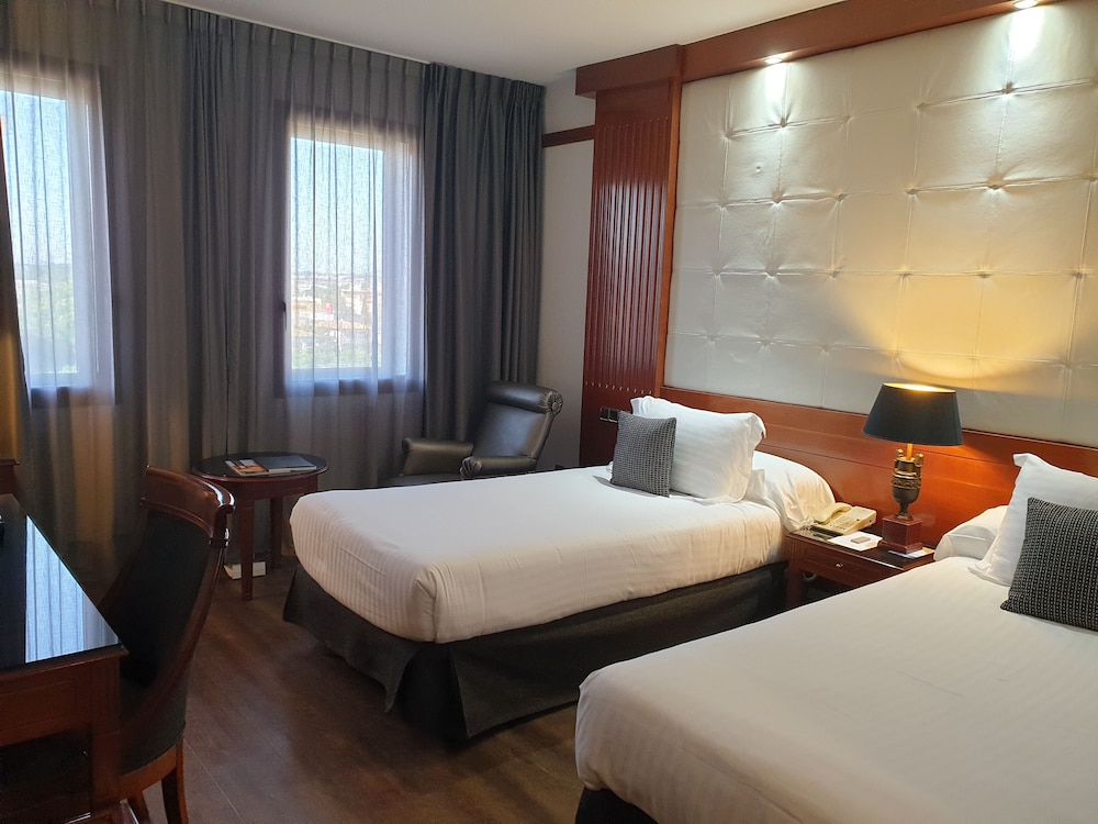 STANDARD, TWIN BEDS
