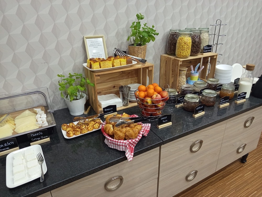 Art Hotel Sosnowiec 45/65