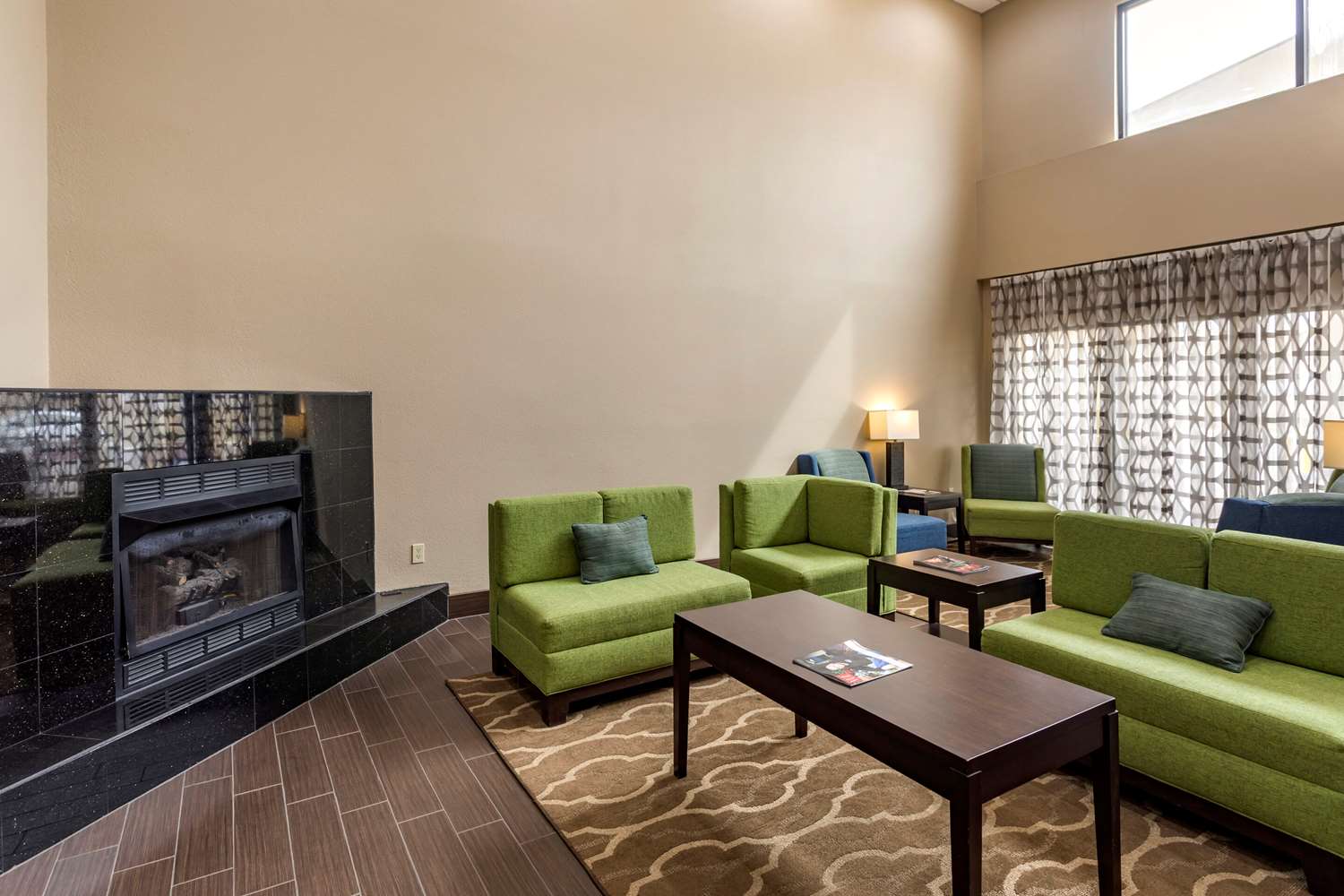Comfort Inn Paducah I-24 18/36