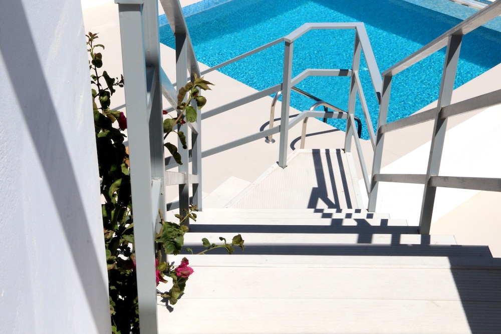 Astro Palace Suites And Spa 45/73