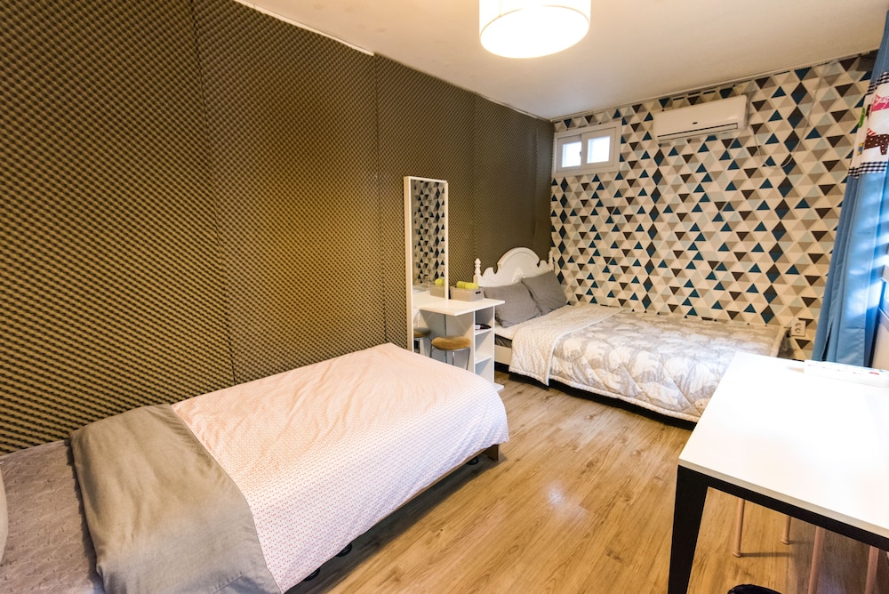 Hongdae Style Guesthouse 9/70