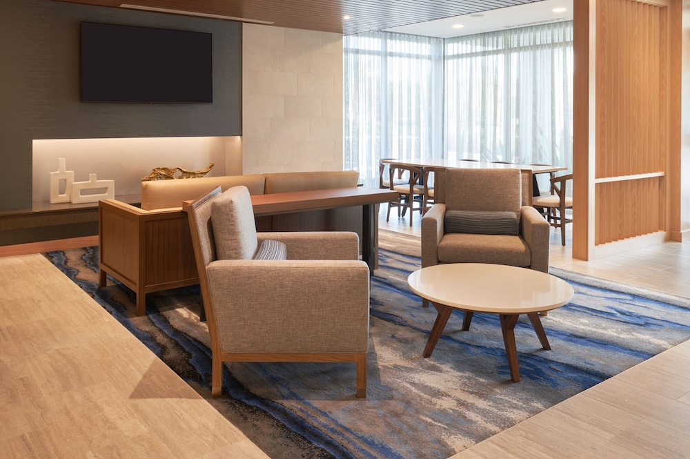 Fairfield Inn & Suites by Marriott West Palm Beach 30/37