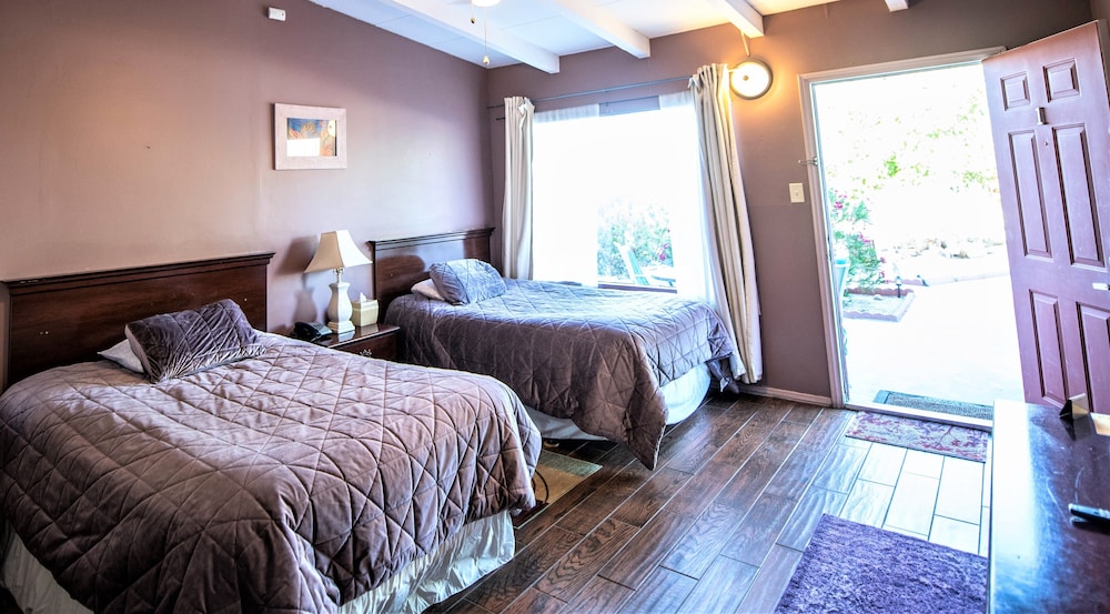 Harmony Motel 17/50