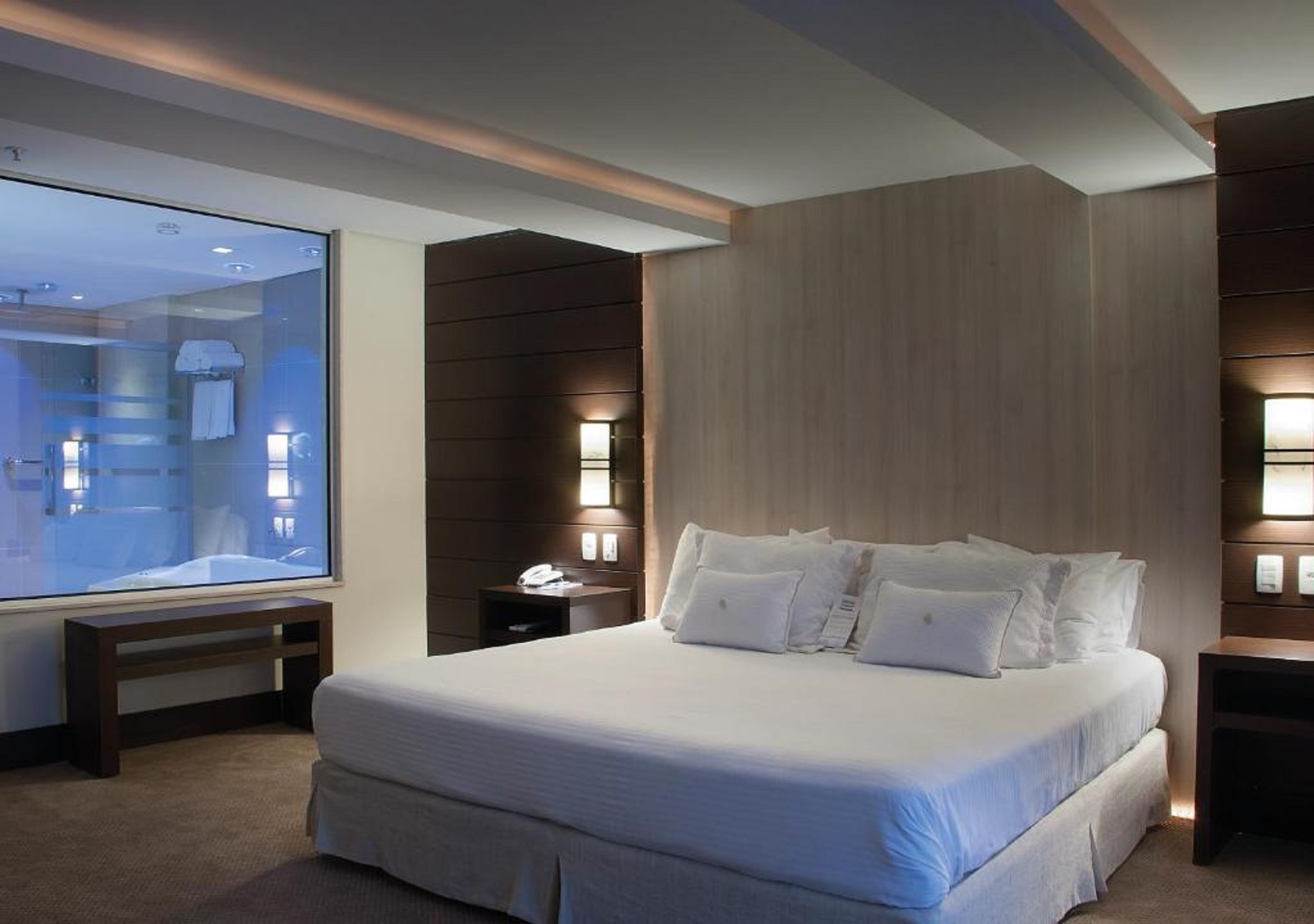 Master, Suite
