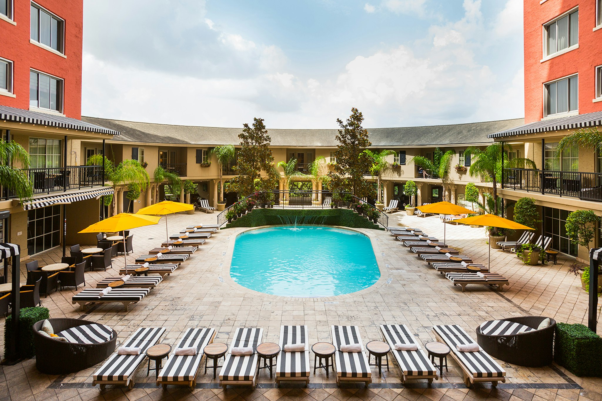 Hotel Zaza Houston 69/77