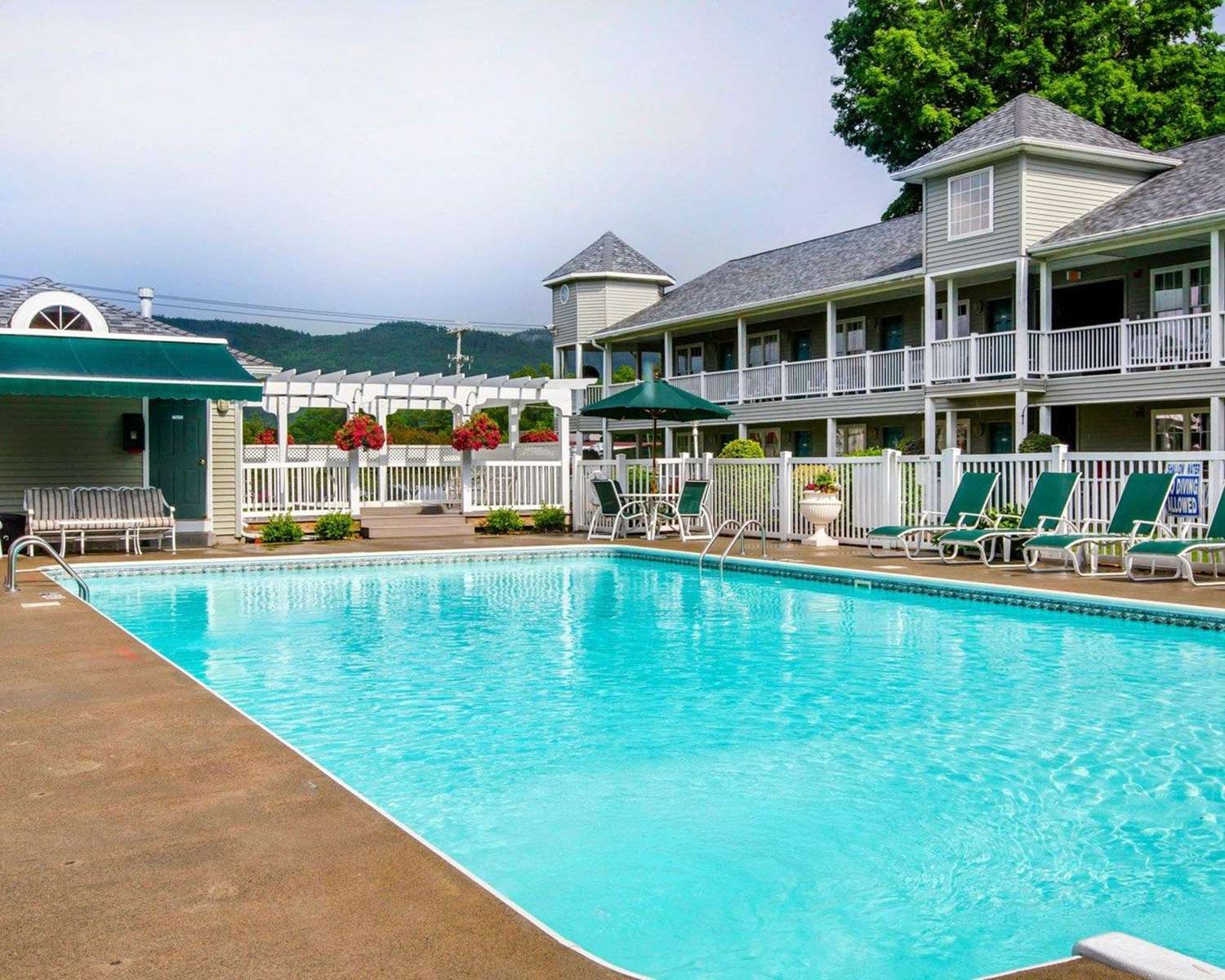 Quality Inn Lake George 7/38